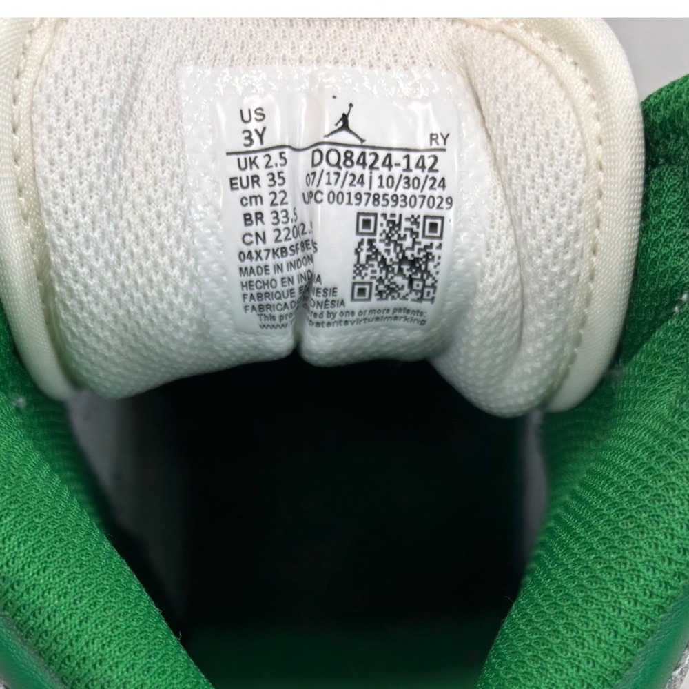 Jordan 1 Mid 3Y DQ8424-142 Summit White/Pure Platinum/Sail/Pine Green - Picture 8 of 9